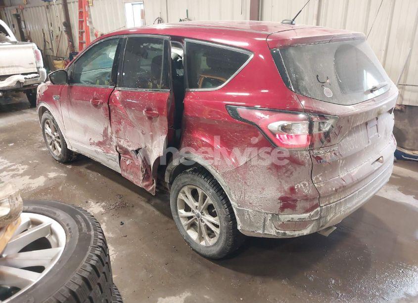 Photo 3 of 2017 Ford Escape SE (VIN 1FMCU9GD4HUD01868)