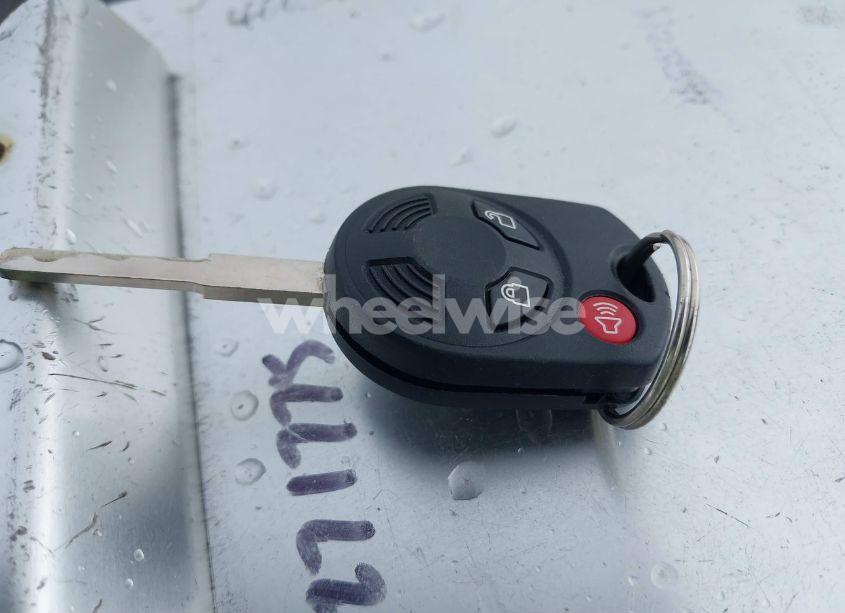 Photo 11 of 2017 Ford Escape SE (VIN 1FMCU9GD4HUD94326)