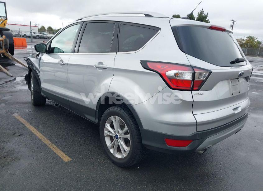 Photo 3 of 2017 Ford Escape SE (VIN 1FMCU9GD4HUD94326)