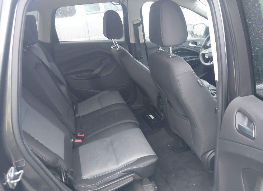 Photo 8 of 2017 Ford Escape SE (VIN 1FMCU9GD4HUE49938)