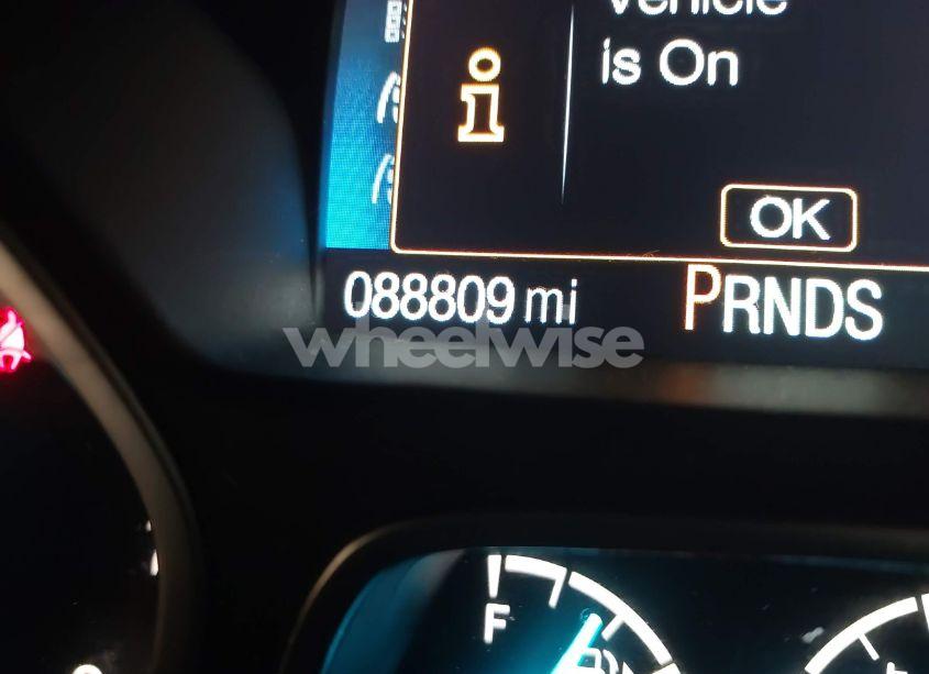 Photo 15 of 2018 Ford Escape SE (VIN 1FMCU9GD4JUA01530)