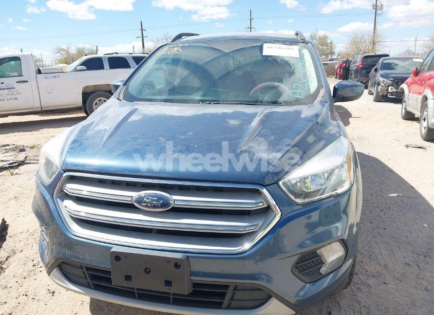 Photo 12 of 2018 Ford Escape SE (VIN 1FMCU9GD4JUA28579)