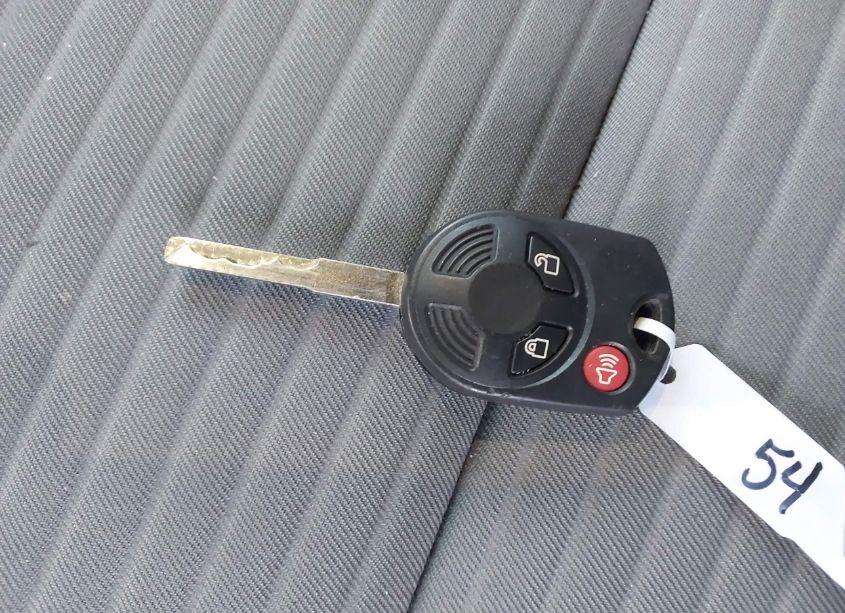 Photo 11 of 2018 Ford Escape SE (VIN 1FMCU9GD4JUA61582)