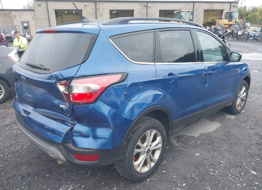 Photo 4 of 2018 Ford Escape SE (VIN 1FMCU9GD4JUA95361)