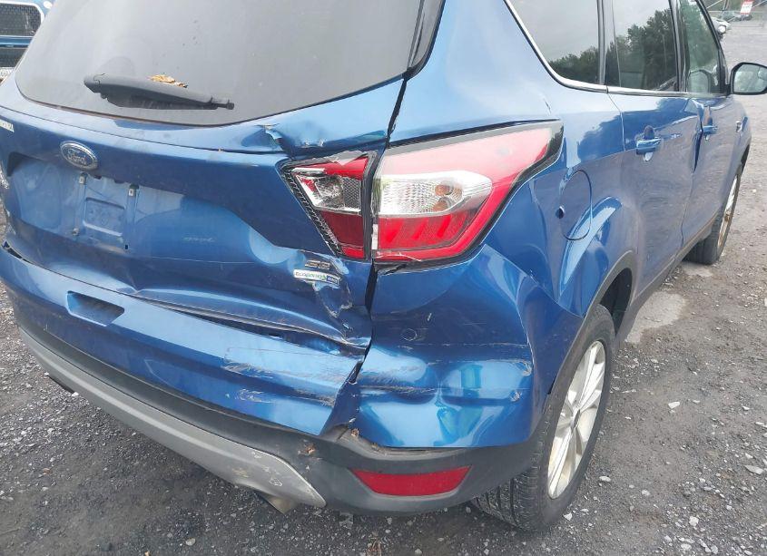 Photo 6 of 2018 Ford Escape SE (VIN 1FMCU9GD4JUA95361)