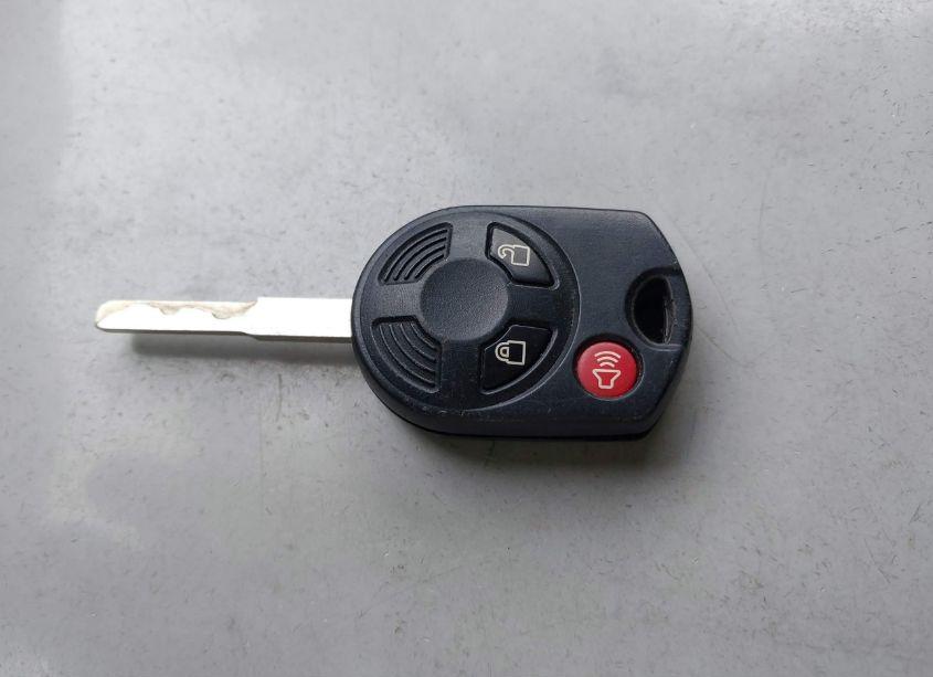 Photo 11 of 2018 Ford Escape SE (VIN 1FMCU9GD4JUB09680)