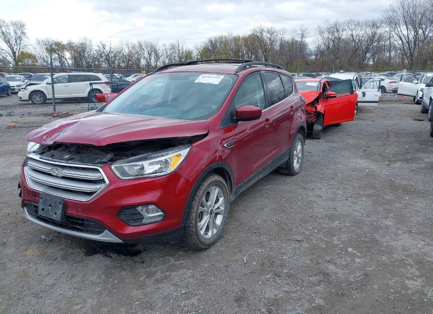 Photo 2 of 2018 Ford Escape SE (VIN 1FMCU9GD4JUB09680)
