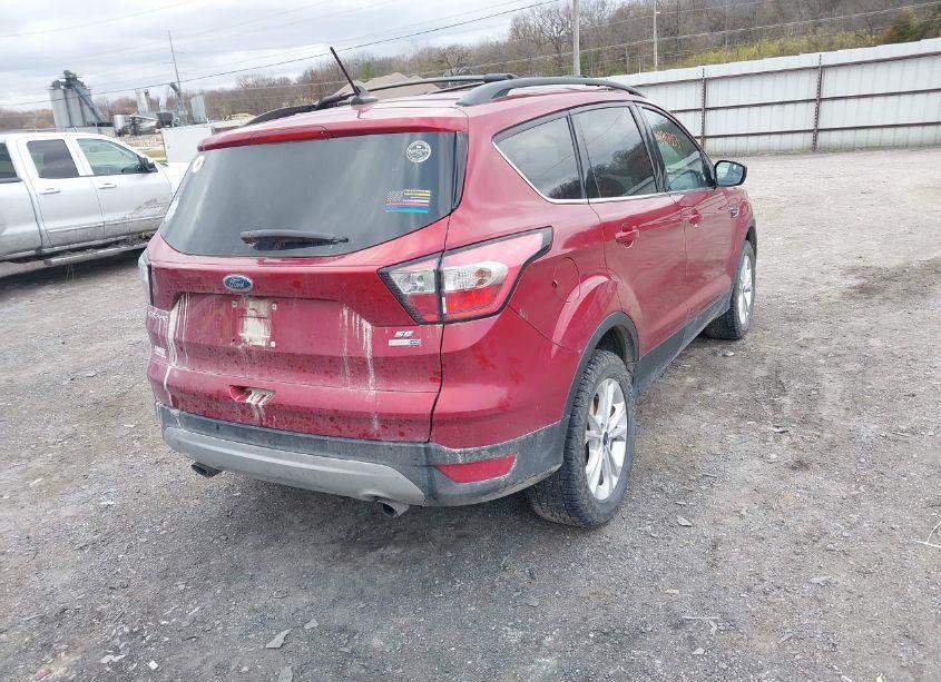 Photo 4 of 2018 Ford Escape SE (VIN 1FMCU9GD4JUB09680)