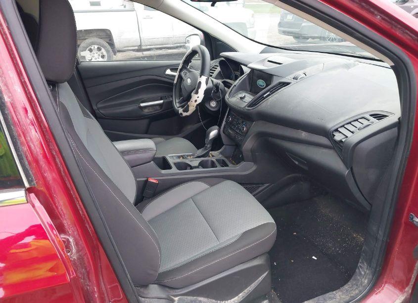 Photo 5 of 2018 Ford Escape SE (VIN 1FMCU9GD4JUB09680)