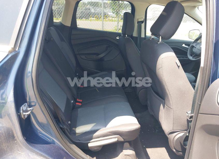 Photo 8 of 2018 Ford Escape SE (VIN 1FMCU9GD4JUB28858)