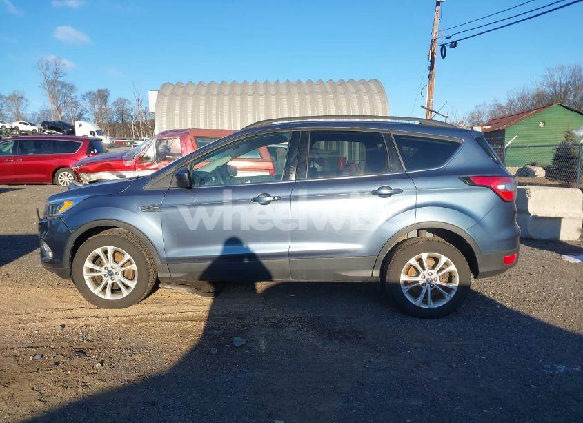 Photo 14 of 2018 Ford Escape SE (VIN 1FMCU9GD4JUB66008)
