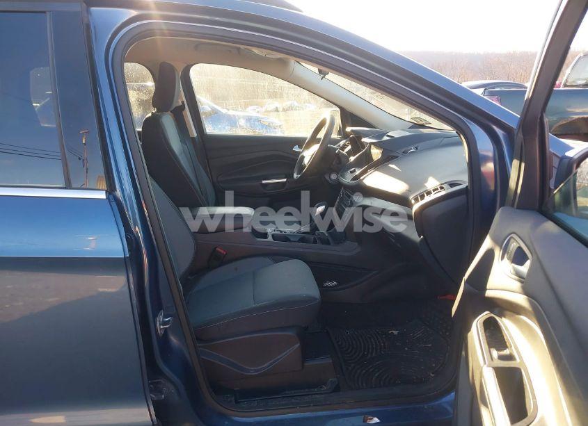 Photo 5 of 2018 Ford Escape SE (VIN 1FMCU9GD4JUB66008)