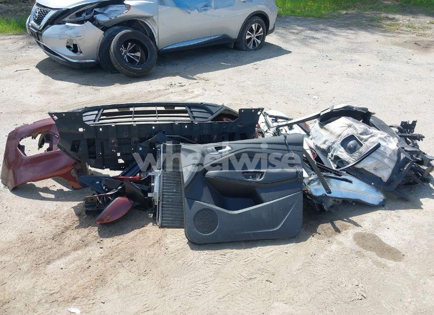 Photo 12 of 2018 Ford Escape SE (VIN 1FMCU9GD4JUC16065)