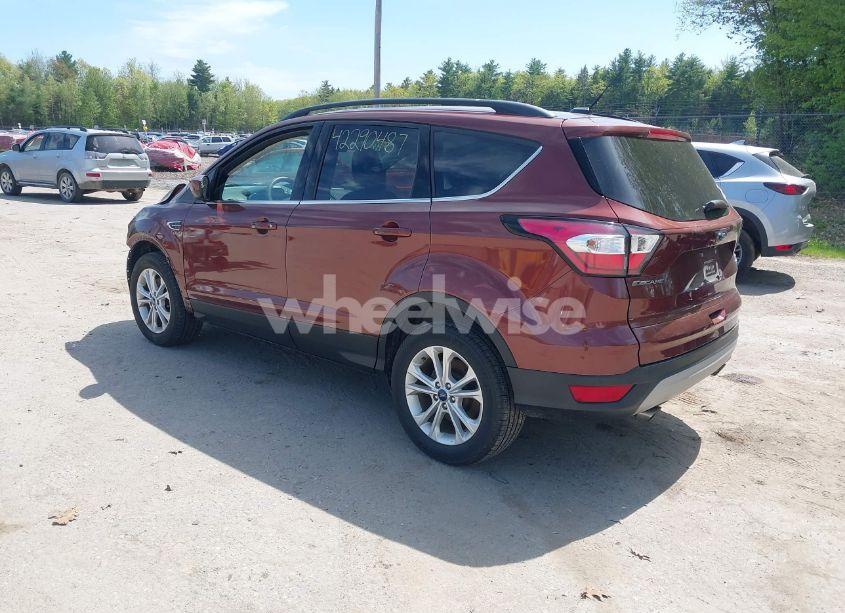 Photo 3 of 2018 Ford Escape SE (VIN 1FMCU9GD4JUC16065)