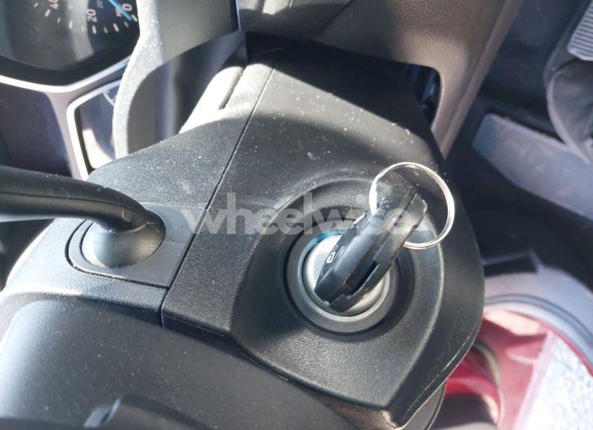 Photo 11 of 2018 Ford Escape SE (VIN 1FMCU9GD4JUC16552)