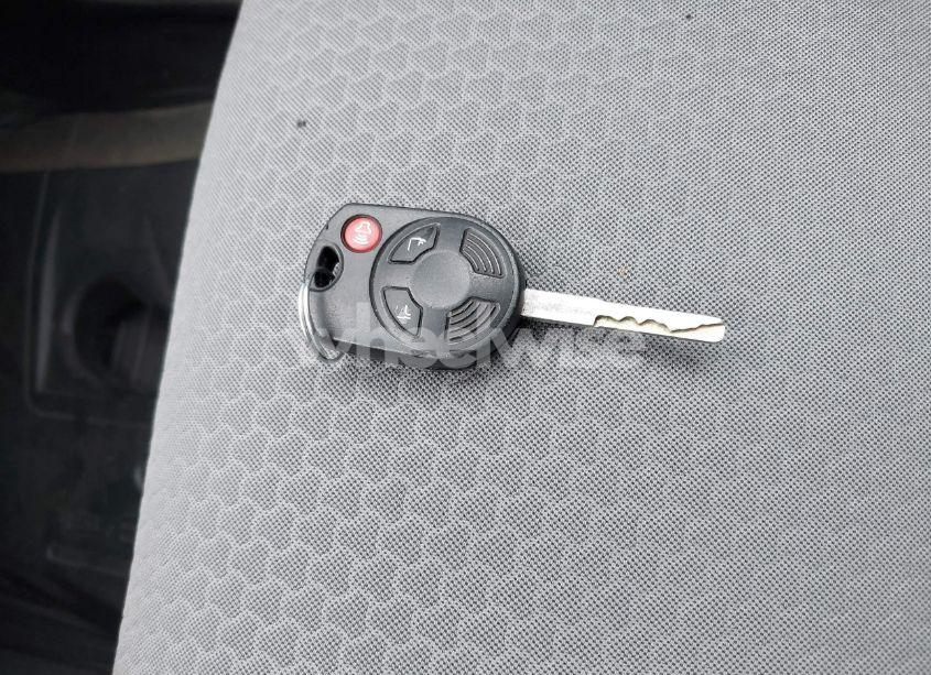 Photo 11 of 2018 Ford Escape SE (VIN 1FMCU9GD4JUC40477)