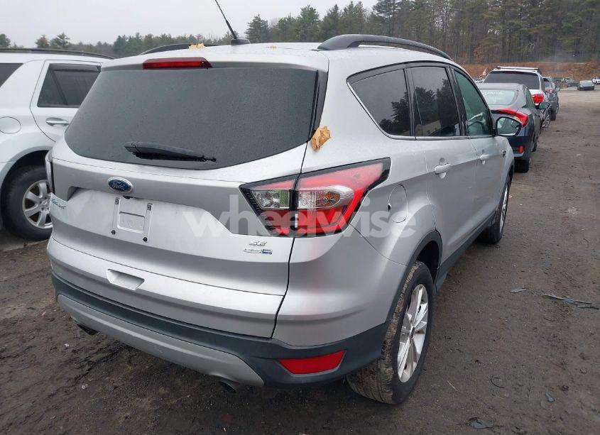 Photo 4 of 2018 Ford Escape SE (VIN 1FMCU9GD4JUC40477)