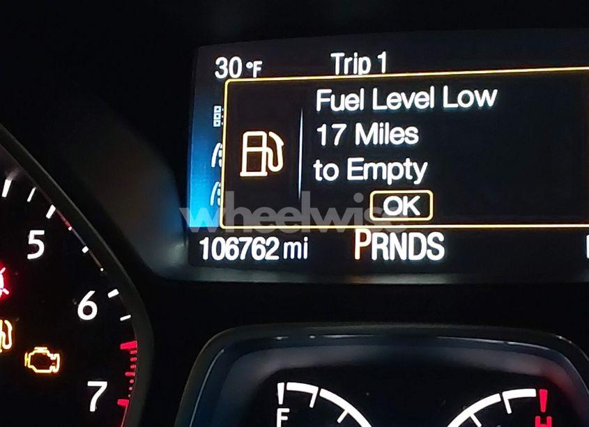 Photo 15 of 2018 Ford Escape SE (VIN 1FMCU9GD4JUC47204)