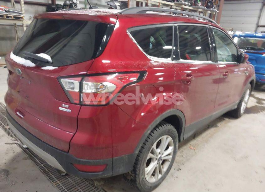 Photo 4 of 2018 Ford Escape SE (VIN 1FMCU9GD4JUC47204)
