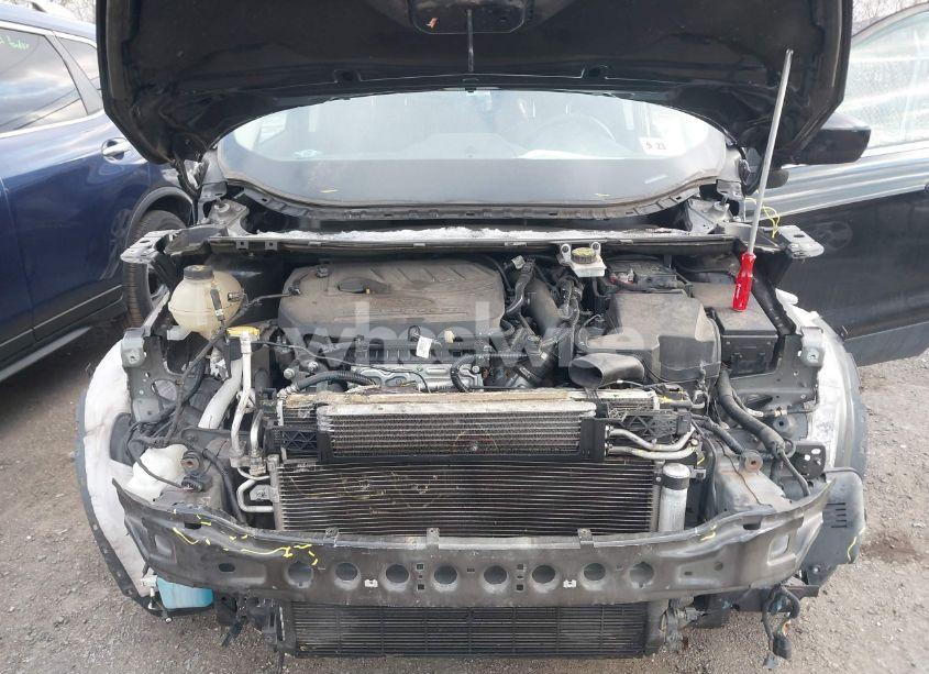 Photo 10 of 2018 Ford Escape SE (VIN 1FMCU9GD4JUD12178)