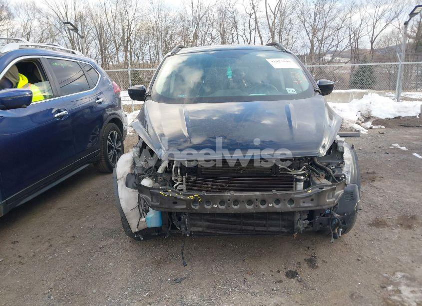 Photo 6 of 2018 Ford Escape SE (VIN 1FMCU9GD4JUD12178)