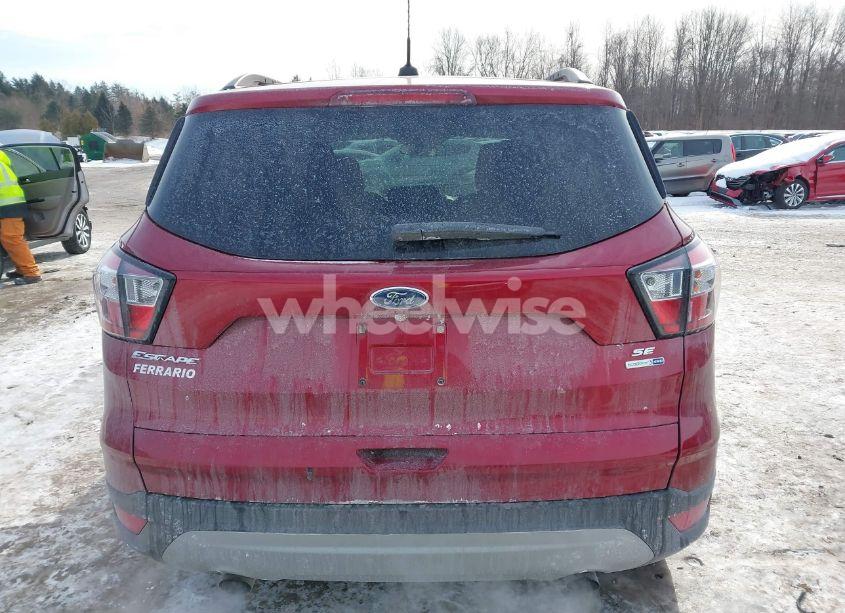 Photo 16 of 2018 Ford Escape SE (VIN 1FMCU9GD4JUD53801)