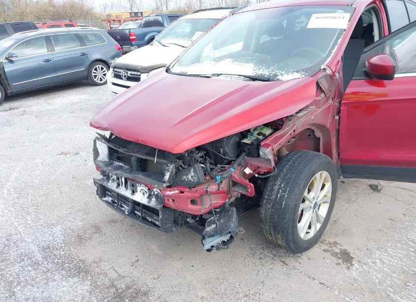 Photo 6 of 2019 Ford Escape SE (VIN 1FMCU9GD4KUA09709)