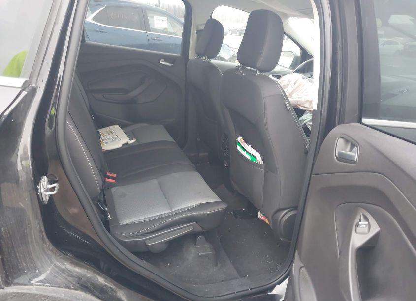 Photo 8 of 2019 Ford Escape SE (VIN 1FMCU9GD4KUA78500)