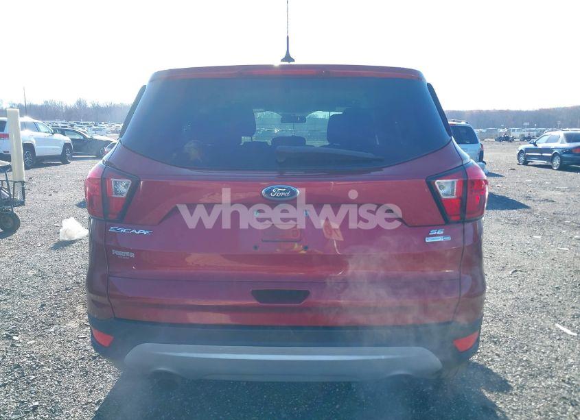 Photo 16 of 2019 Ford Escape SE (VIN 1FMCU9GD4KUB19353)