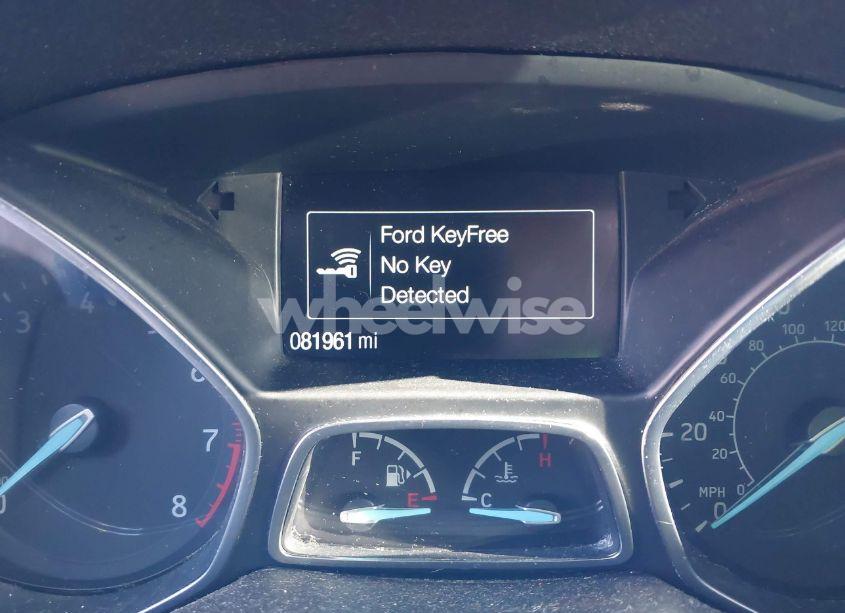 Photo 7 of 2019 Ford Escape SE (VIN 1FMCU9GD4KUB43300)