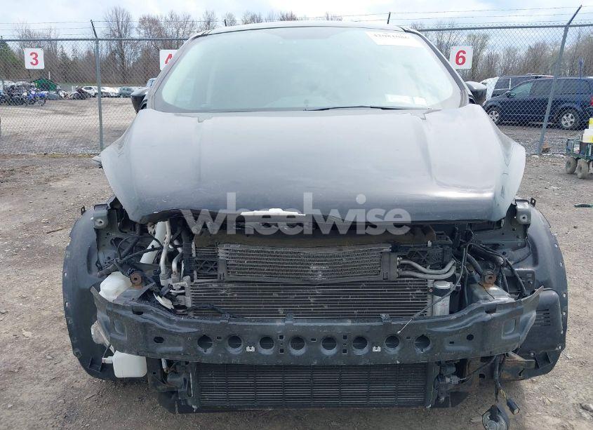 Photo 13 of 2019 Ford Escape SE (VIN 1FMCU9GD4KUB44754)