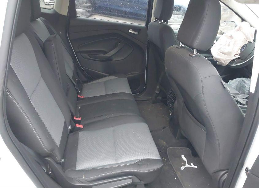 Photo 8 of 2019 Ford Escape SE (VIN 1FMCU9GD4KUC22854)