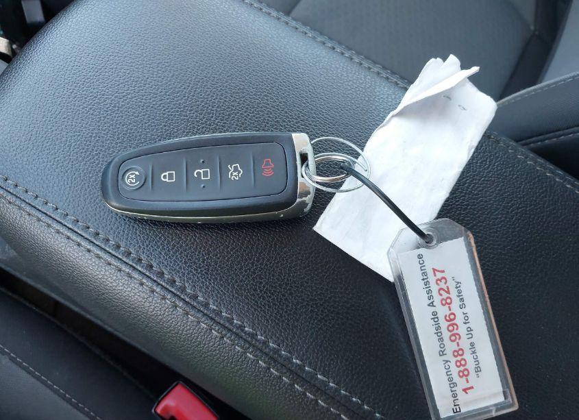 Photo 11 of 2019 Ford Escape SE (VIN 1FMCU9GD4KUC24880)