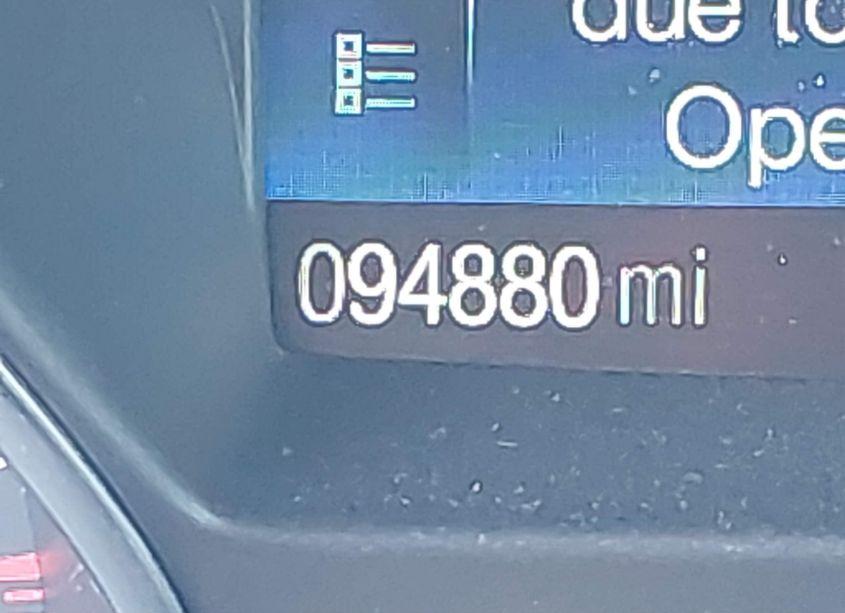 Photo 15 of 2019 Ford Escape SE (VIN 1FMCU9GD4KUC24880)