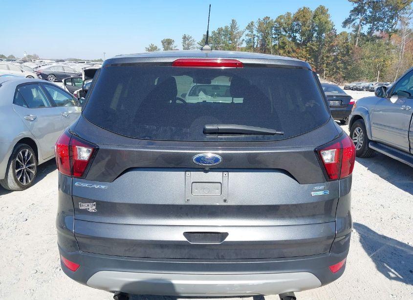 Photo 16 of 2019 Ford Escape SE (VIN 1FMCU9GD4KUC24880)