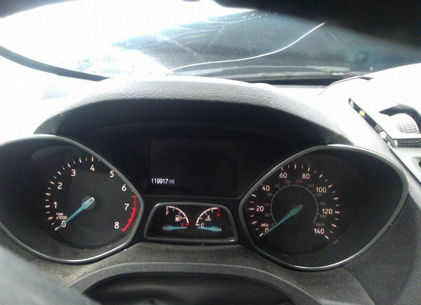 Photo 7 of 2019 Ford Escape SE (VIN 1FMCU9GD4KUC51075)