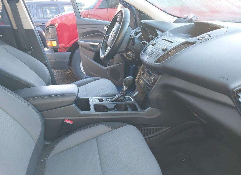 Photo 5 of 2017 Ford Escape SE (VIN 1FMCU9GD5HUA86579)