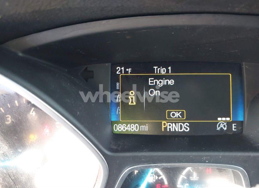 Photo 15 of 2017 Ford Escape SE (VIN 1FMCU9GD5HUB27843)