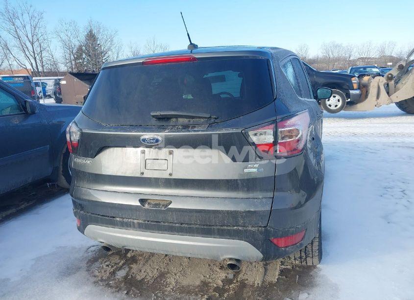 Photo 16 of 2017 Ford Escape SE (VIN 1FMCU9GD5HUB27843)