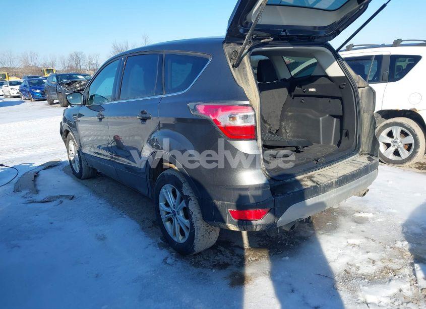 Photo 3 of 2017 Ford Escape SE (VIN 1FMCU9GD5HUB27843)