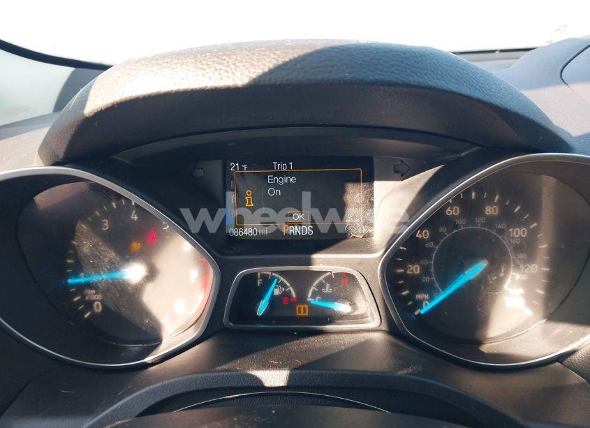 Photo 7 of 2017 Ford Escape SE (VIN 1FMCU9GD5HUB27843)