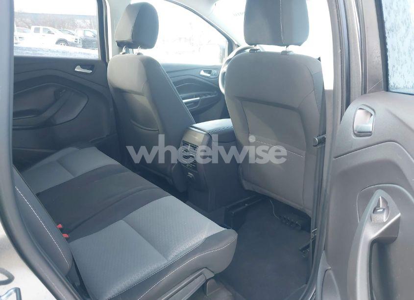 Photo 8 of 2017 Ford Escape SE (VIN 1FMCU9GD5HUB27843)