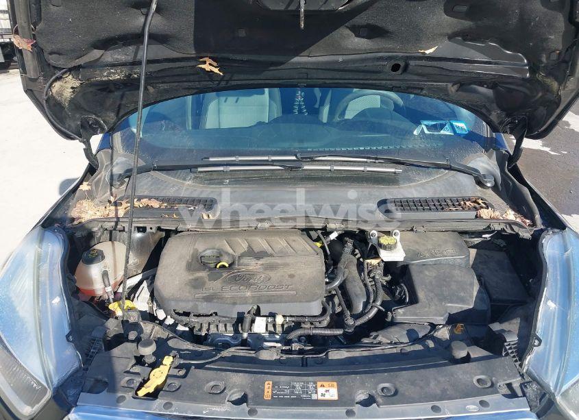 Photo 10 of 2017 Ford Escape SE (VIN 1FMCU9GD5HUC30499)