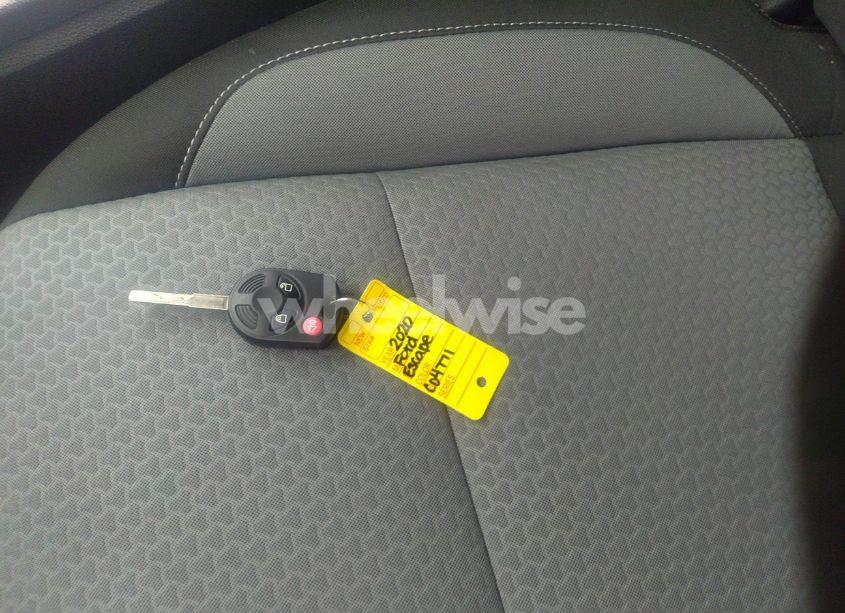 Photo 11 of 2017 Ford Escape SE (VIN 1FMCU9GD5HUC34665)