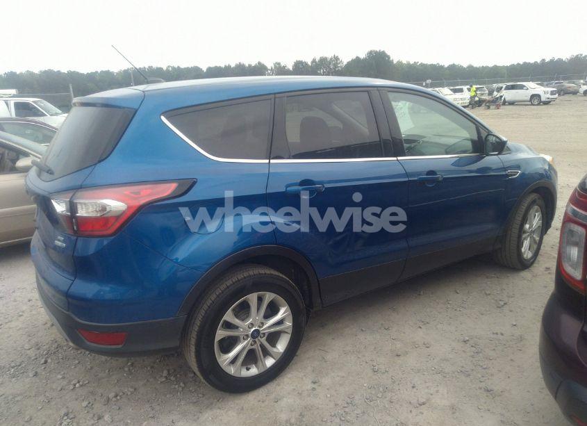 Photo 13 of 2017 Ford Escape SE (VIN 1FMCU9GD5HUC34665)