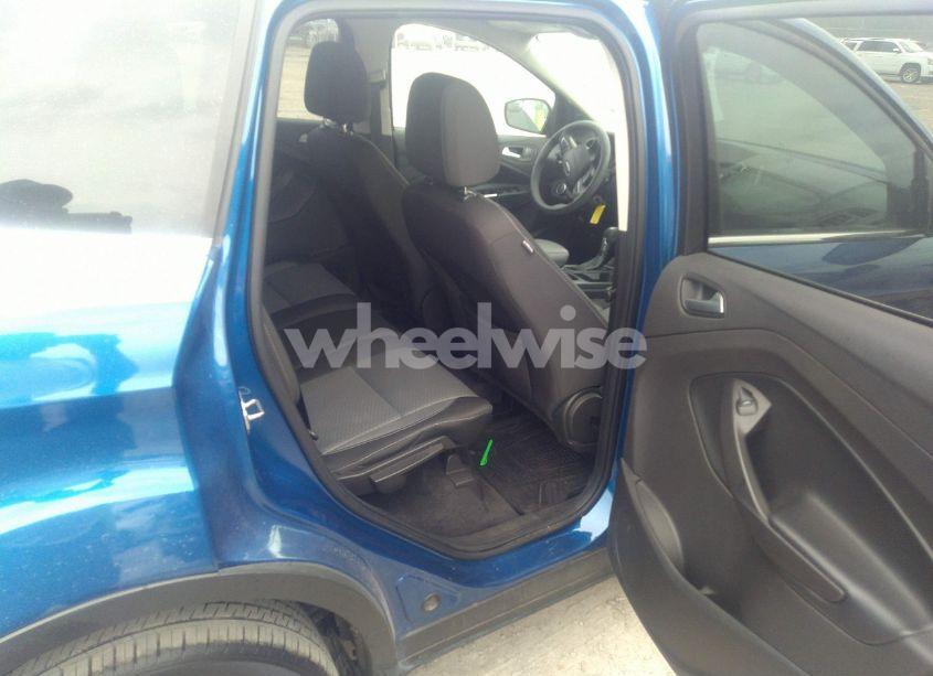 Photo 8 of 2017 Ford Escape SE (VIN 1FMCU9GD5HUC34665)