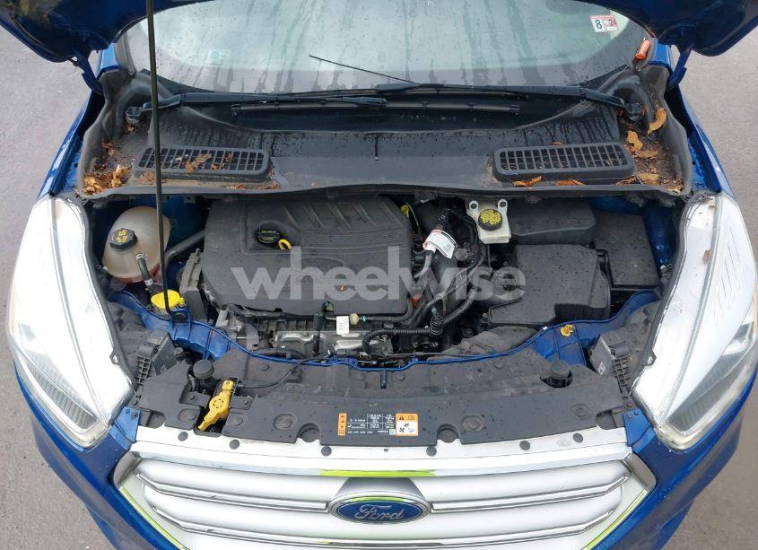 Photo 10 of 2017 Ford Escape SE (VIN 1FMCU9GD5HUC38912)