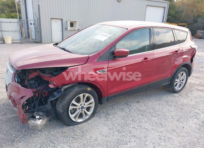Photo 2 of 2017 Ford Escape SE (VIN 1FMCU9GD5HUC46668)