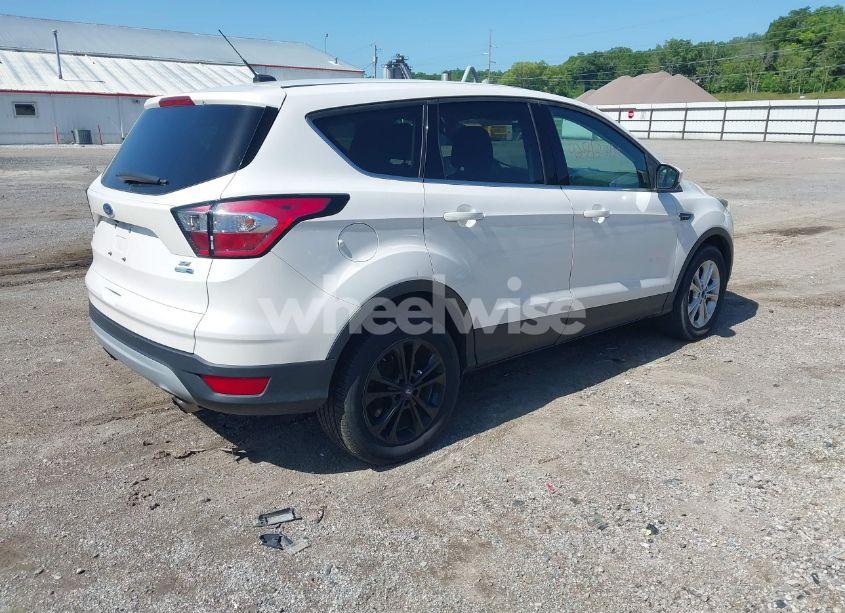 Photo 4 of 2017 Ford Escape SE (VIN 1FMCU9GD5HUC55001)