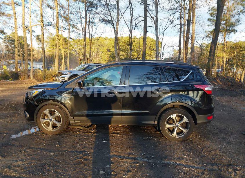 Photo 14 of 2017 Ford Escape SE (VIN 1FMCU9GD5HUC59906)